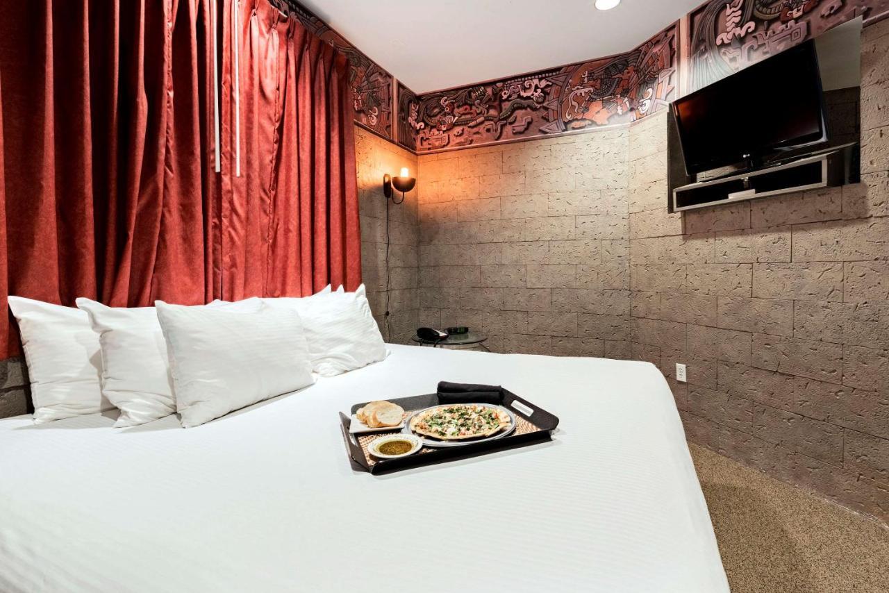 Chateau Avalon 3* Kansas City